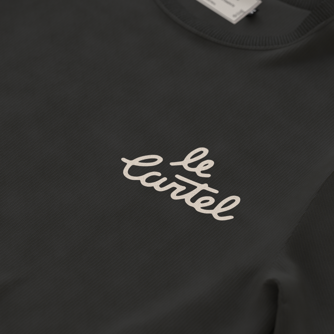 WINTER IS OVER・T-shirt ample unisexe・Noir délavé